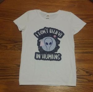 👽 🌎 I Don't Believe In Humans Shirt Alien 👾 Extraterrestrial 🌌 ✨ Small